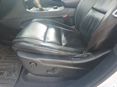 More photos of 2016 Jeep Grand Cherokee Limited at Lakeway Auto Sales, TN