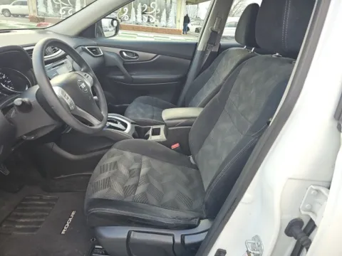 Another view of 2016 Nissan Rogue S for sale in Morristown, TN at Lakeway Auto Sales