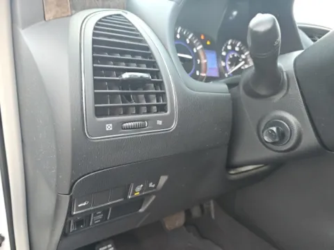 More photos of 2015 INFINITI QX80 at Lakeway Auto Sales, TN