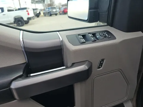 More photos of 2020 Ford F-150 XLT at Lakeway Auto Sales, TN