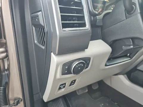 More photos of 2020 Ford F-150 XLT at Lakeway Auto Sales, TN