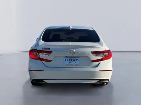 More photos of 2018 Honda Accord LX at Lakeway Auto Sales, TN