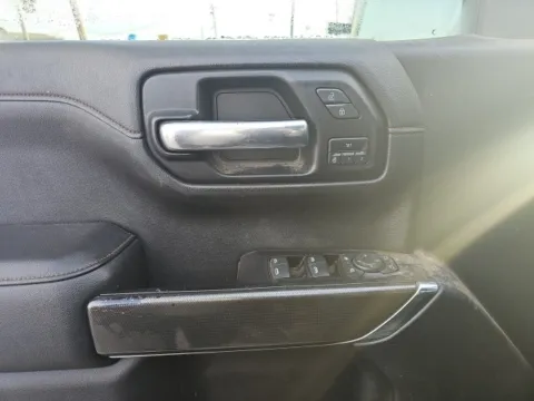 More photos of 2019 GMC Sierra 1500 AT4 at Lakeway Auto Sales, TN