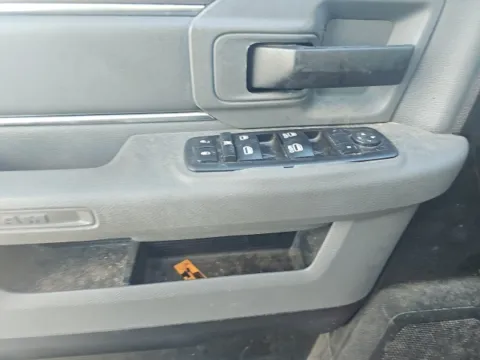 More photos of 2018 Ram 1500 SLT at Lakeway Auto Sales, TN