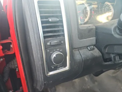 More photos of 2018 Ram 1500 SLT at Lakeway Auto Sales, TN