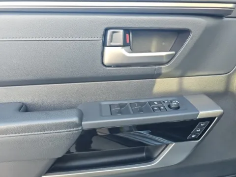 More photos of 2022 Toyota Tundra Limited at Lakeway Auto Sales, TN