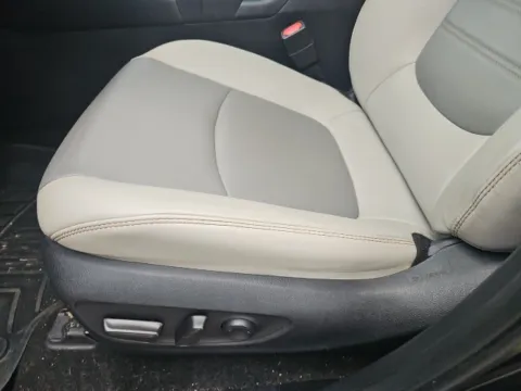 More photos of 2020 Toyota RAV4 XLE Premium at Lakeway Auto Sales, TN