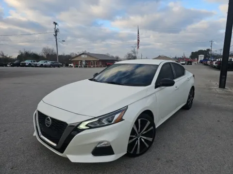 Photos of 2020 Nissan Altima 2.5 SR for sale in Morristown, TN at Lakeway Auto Sales
