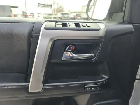 More photos of 2017 Toyota 4Runner Limited at Lakeway Auto Sales, TN