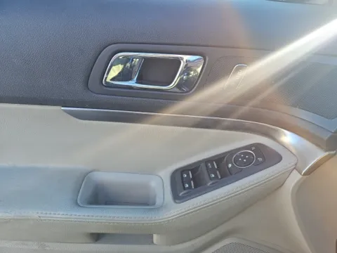 More photos of 2015 Ford Explorer at Lakeway Auto Sales, TN