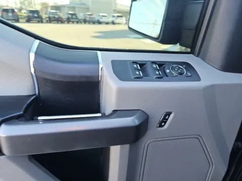 More photos of 2020 Ford F-150 XLT at Lakeway Auto Sales, TN