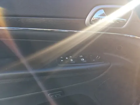 More photos of 2018 Jeep Grand Cherokee Limited at Lakeway Auto Sales, TN