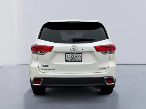 More photos of 2019 Toyota Highlander Limited at Lakeway Auto Sales, TN