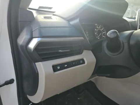 More photos of 2019 Nissan Altima 2.5 SV at Lakeway Auto Sales, TN