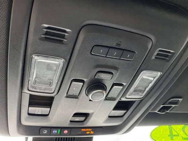 2024 GMC Yukon AT4 - Photo 14