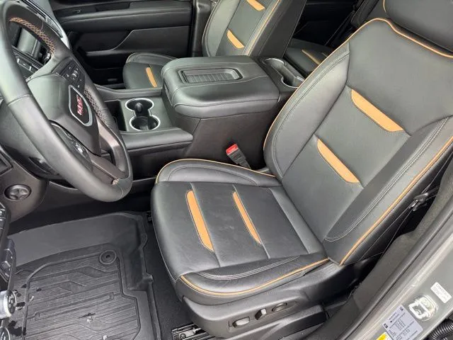 2024 GMC Yukon AT4 - Photo 18