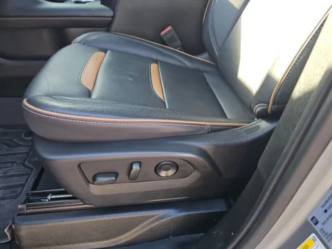 More photos of 2024 GMC Yukon AT4 at Lakeway Auto Sales, TN