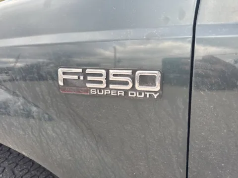 More photos of 2004 Ford F-350SD Lariat at Lakeway Auto Sales, TN