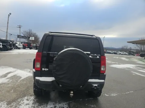 More photos of 2006 Hummer H3 at Lakeway Auto Sales, TN