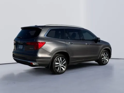 Another view of 2018 Honda Pilot Touring for sale in Morristown, TN at Lakeway Auto Sales