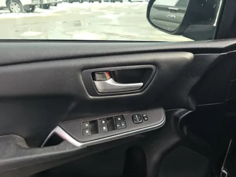 More photos of 2016 Toyota Camry LE at Lakeway Auto Sales, TN