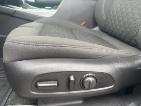 More photos of 2020 Chevrolet Blazer LT at Lakeway Auto Sales, TN