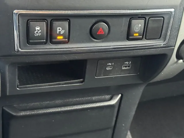 2021 Nissan Titan SV - Photo 13