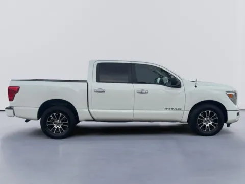 Photos of 2021 Nissan Titan SV for sale in Morristown, TN at Lakeway Auto Sales