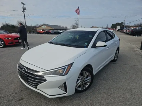 Photos of 2020 Hyundai Elantra SEL for sale in Morristown, TN at Lakeway Auto Sales