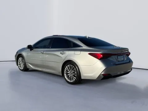 More photos of 2021 Toyota Avalon Hybrid Limited at Lakeway Auto Sales, TN