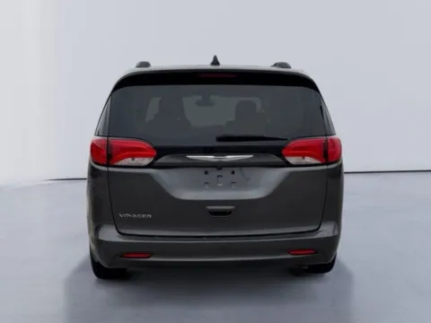 More photos of 2021 Chrysler Voyager LXI at Lakeway Auto Sales, TN