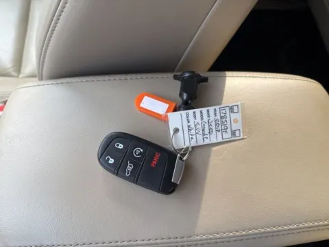 More photos of 2017 Jeep Grand Cherokee Limited at Lakeway Auto Sales, TN