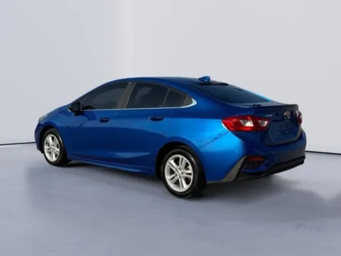 More photos of 2017 Chevrolet Cruze LT at Lakeway Auto Sales, TN