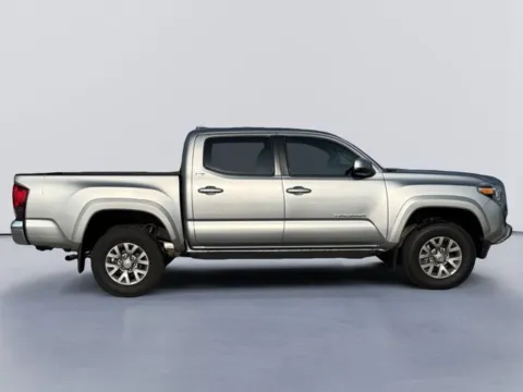 Photos of 2019 Toyota Tacoma SR5 for sale in Morristown, TN at Lakeway Auto Sales