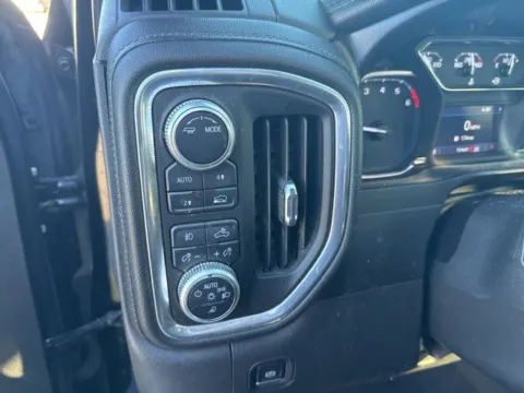 More photos of 2020 GMC Sierra 1500 SLT at Lakeway Auto Sales, TN