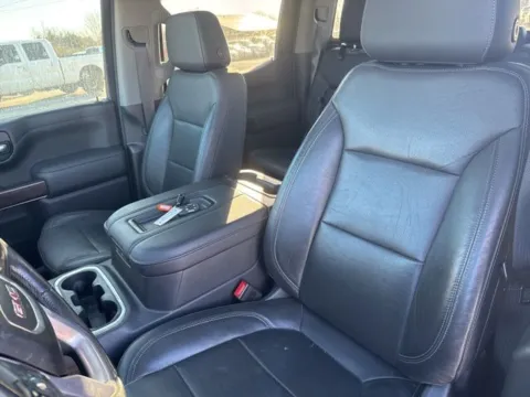 More photos of 2020 GMC Sierra 1500 SLT at Lakeway Auto Sales, TN