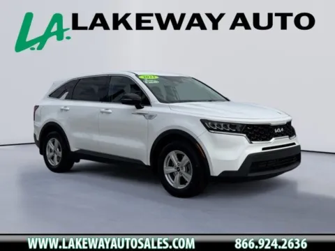 White 2023 Kia Sorento LX for sale in Morristown, TN