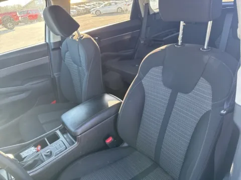 More photos of 2023 Kia Sorento LX at Lakeway Auto Sales, TN