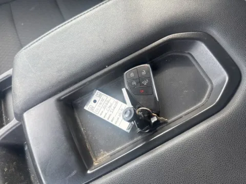 More photos of 2022 Chevrolet Silverado 1500 LT at Lakeway Auto Sales, TN