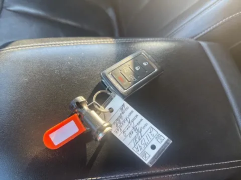 More photos of 2021 Jeep Grand Cherokee L Limited at Lakeway Auto Sales, TN