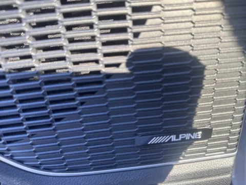 More photos of 2021 Jeep Grand Cherokee L Limited at Lakeway Auto Sales, TN