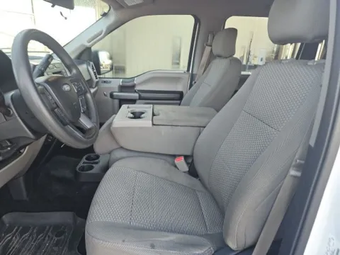 More photos of 2017 Ford F-150 XLT at Lakeway Auto Sales, TN