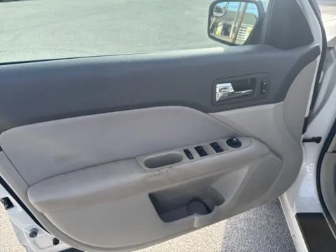 Another view of 2011 Ford Fusion SE for sale in Morristown, TN at Lakeway Auto Sales