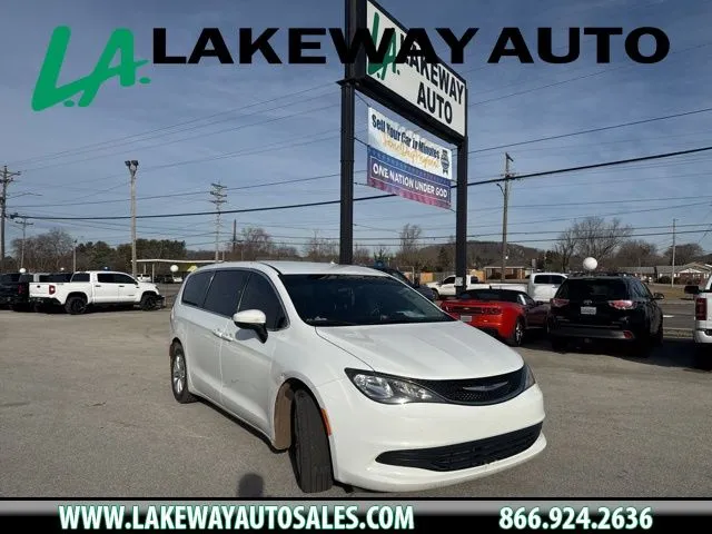 White 2019 Chrysler Pacifica LX for sale in Morristown, TN