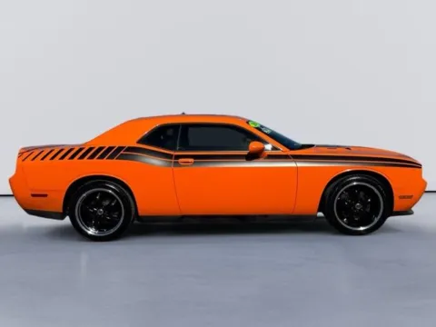 Photos of 2014 Dodge Challenger R/T for sale in Morristown, TN at Lakeway Auto Sales