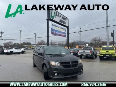 Black 2017 Dodge Grand Caravan SXT for sale in Morristown, TN