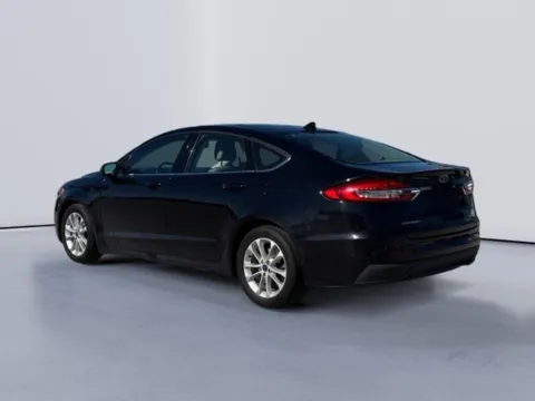 More photos of 2020 Ford Fusion SE at Lakeway Auto Sales, TN