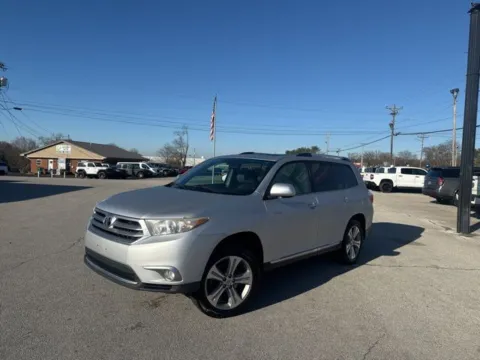 Photos of 2012 Toyota Highlander Limited for sale in Morristown, TN at Lakeway Auto Sales