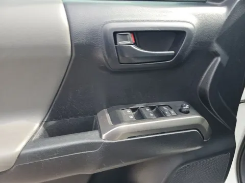 More photos of 2021 Toyota Tacoma SR5 at Lakeway Auto Sales, TN