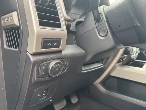 More photos of 2017 Ford F-150 Lariat at Lakeway Auto Sales, TN